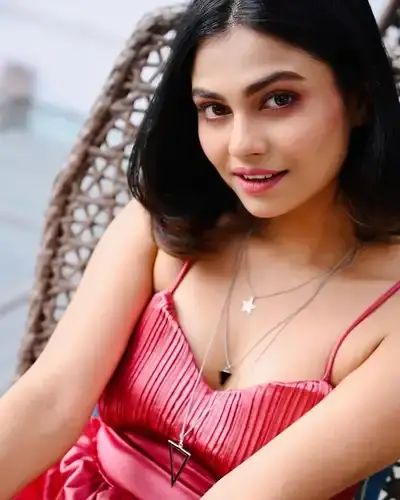 Escort Service Safdarjung Enclave